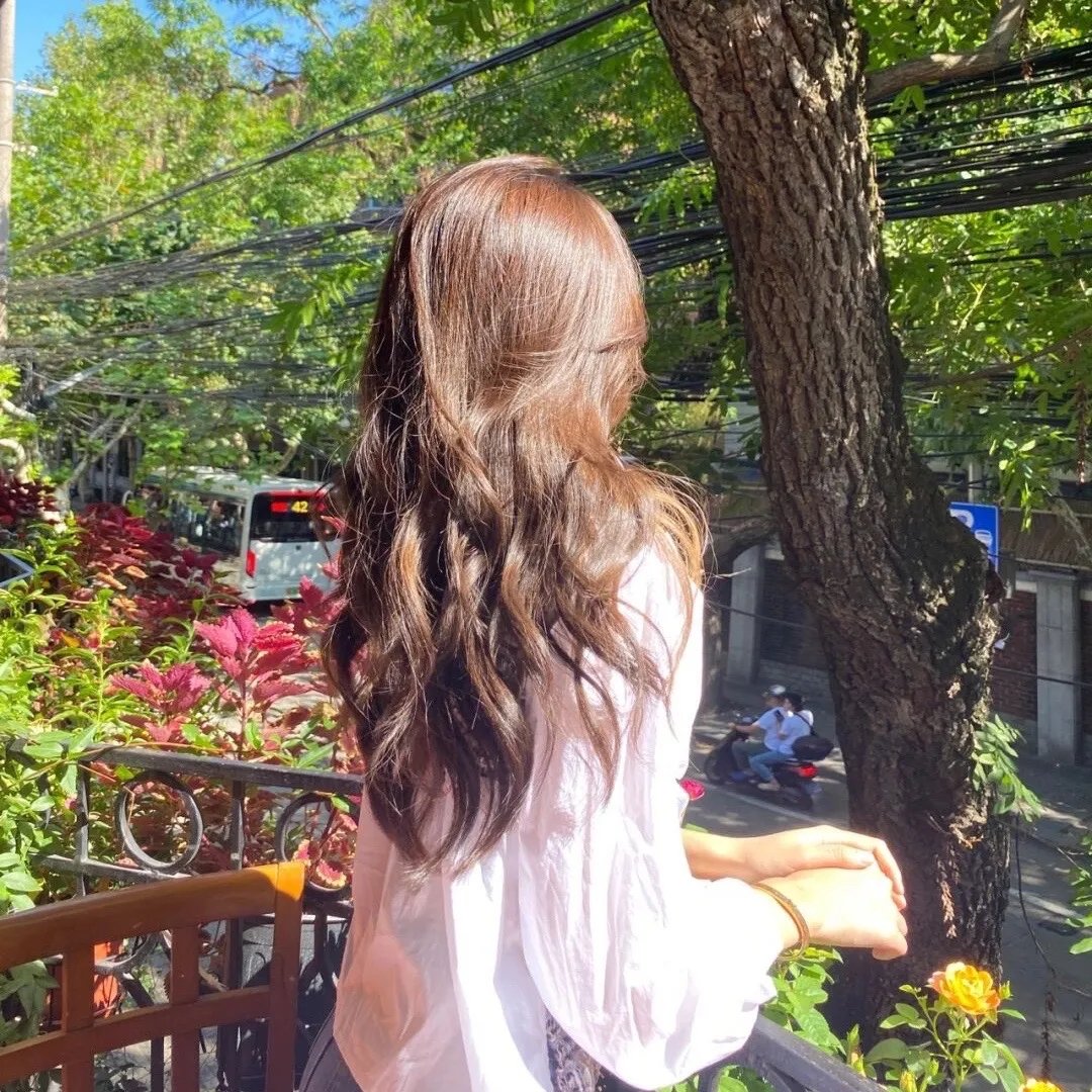 蒙娜丽莎与血月亮